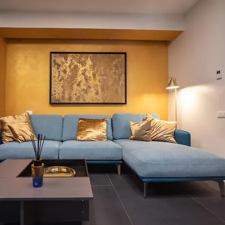 Terrazza Colombo - White And Gold * Genua