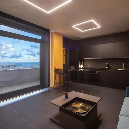 Terrazza Colombo - White And Gold * Genua