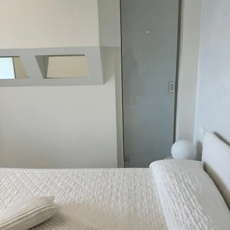 Apartament Terrazza Colombo - White And Gold