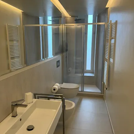 Terrazza Colombo - White And Gold * Génova